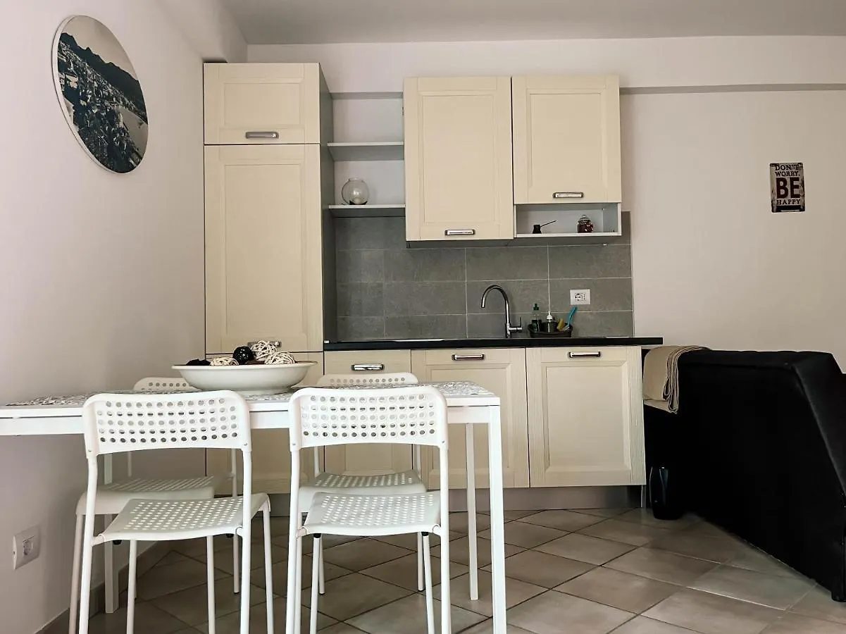VILLA BELVEDERE_studio flat San Fermo della Battaglia